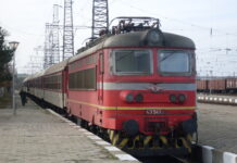 БДЖ осигурява над 19 000 допълнителни места във влаковете за Великден и Гергьовден