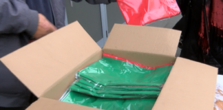 100 броя от националния ни флаг бе раздаден днес