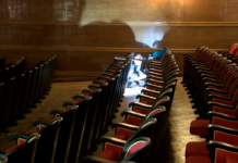 Ремонтът в народно читалище „Родолюбие“ напредва