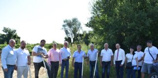 Направиха първа копка за изграждането на новия водопровод в с. Червен