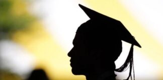 Увеличават стипендията на редовните докторанти на 1000 лв.