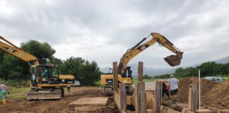 В село Червен протестираха днес срещу евентуалното спиране на проект за водоснабдяване с питейна вода