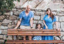 Младо семейство подари „пейка на любовта“ на Пловдив